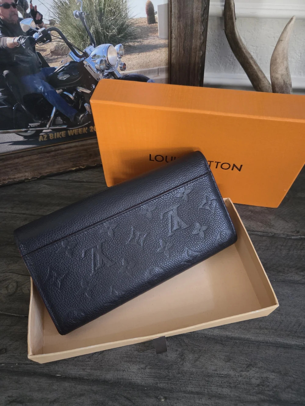 Louis Vuitton Navy Blue Empreinte Leather Wallet. - Picture 2 of 10
